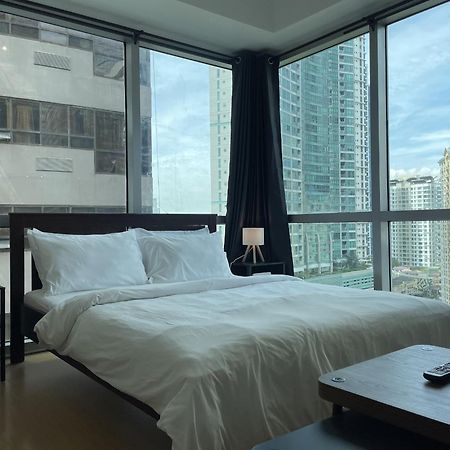 Prime Avant Bgc Location Apartments By Ph Staycation มะนิลา ภายนอก รูปภาพ