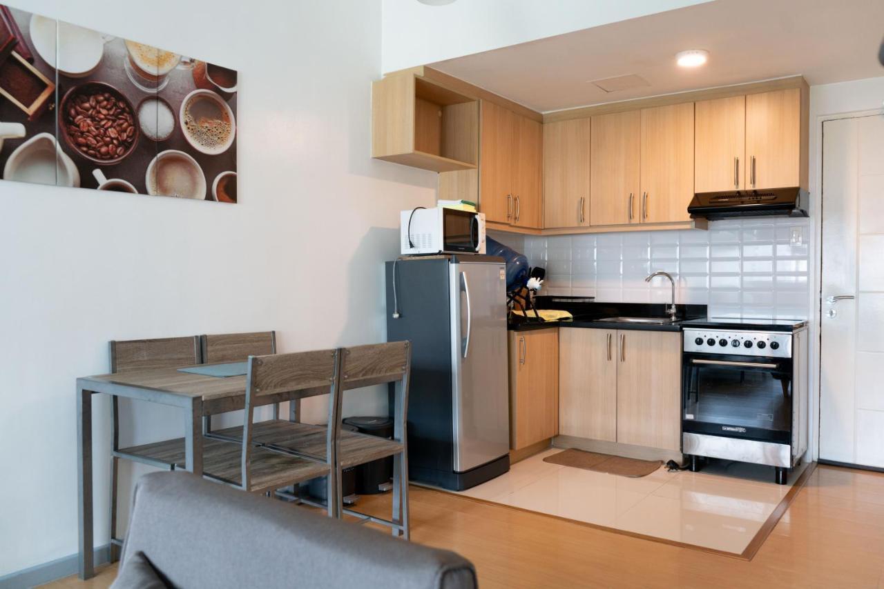 Prime Avant Bgc Location Apartments By Ph Staycation มะนิลา ภายนอก รูปภาพ