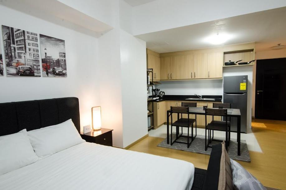 Prime Avant Bgc Location Apartments By Ph Staycation มะนิลา ภายนอก รูปภาพ