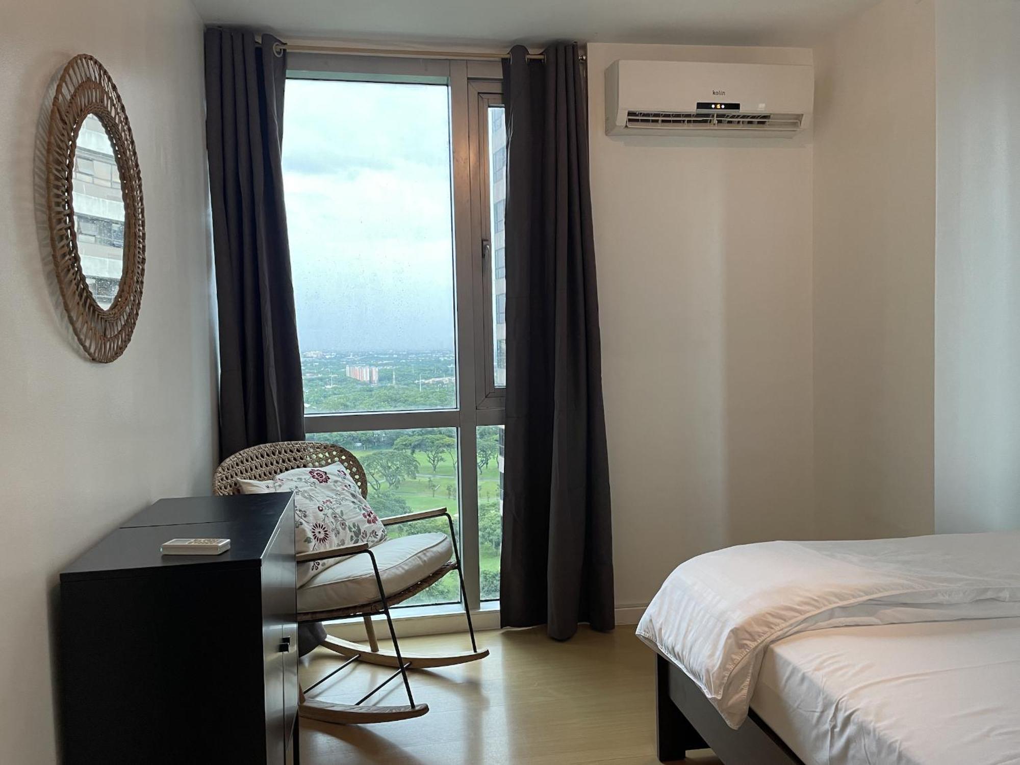 Prime Avant Bgc Location Apartments By Ph Staycation มะนิลา ภายนอก รูปภาพ