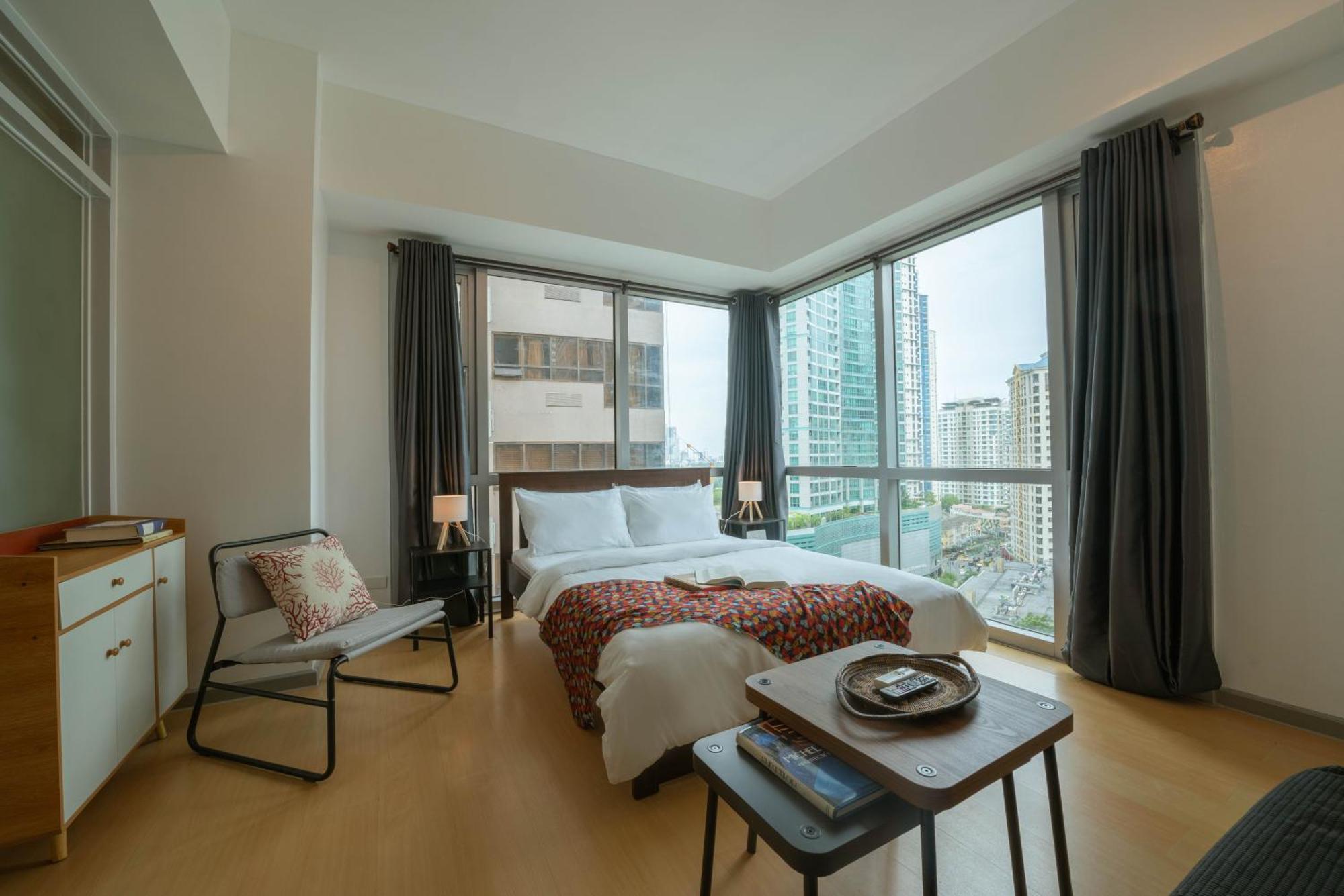 Prime Avant Bgc Location Apartments By Ph Staycation มะนิลา ภายนอก รูปภาพ