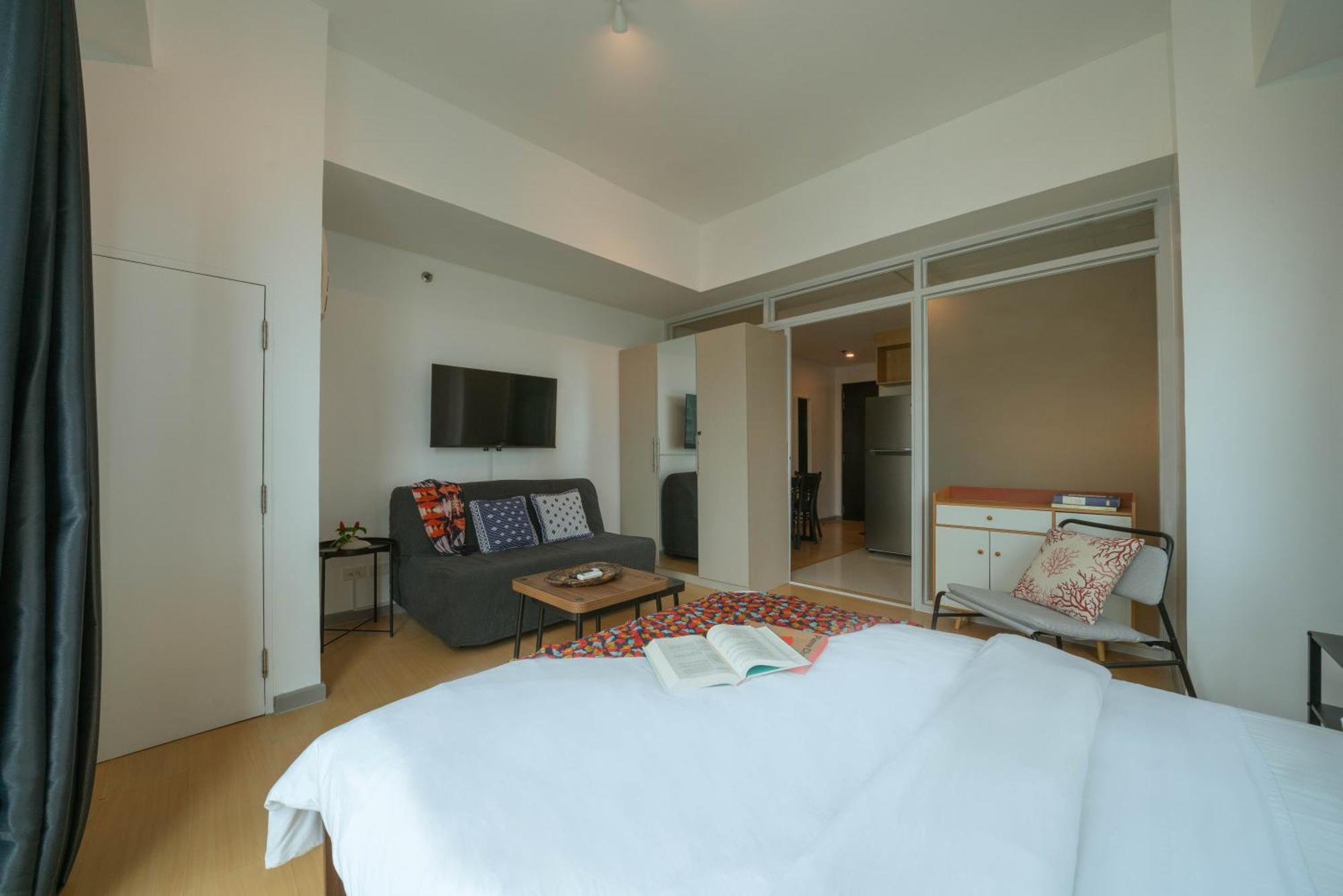 Prime Avant Bgc Location Apartments By Ph Staycation มะนิลา ภายนอก รูปภาพ