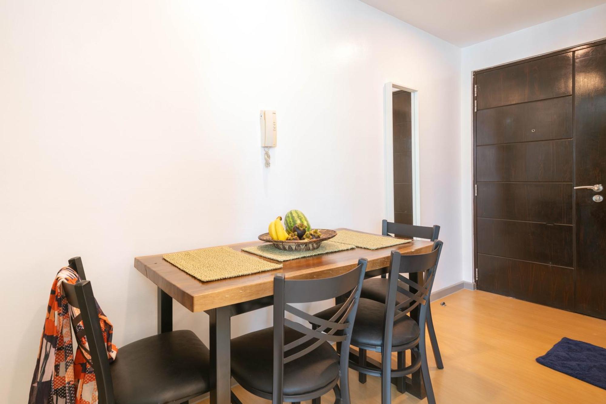 Prime Avant Bgc Location Apartments By Ph Staycation มะนิลา ภายนอก รูปภาพ